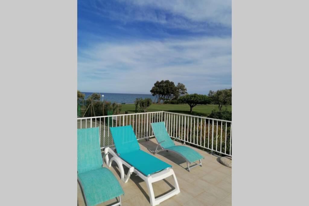 Studio 4 personnes bord de mer avec piscine wifi Cervione Esterno foto